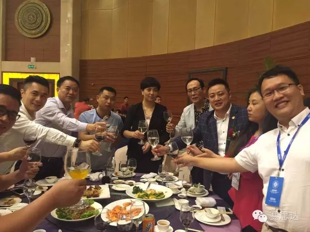 燃氣烤爐,旋轉爐,熱風循環爐,冷凍醒發箱,起酥機,組合爐-賽思達-世界級烘焙設備品牌 燃氣烤爐,旋轉爐,熱風循環爐,冷凍醒發箱,起酥機,組合爐-賽思達-世界級烘焙設備品牌