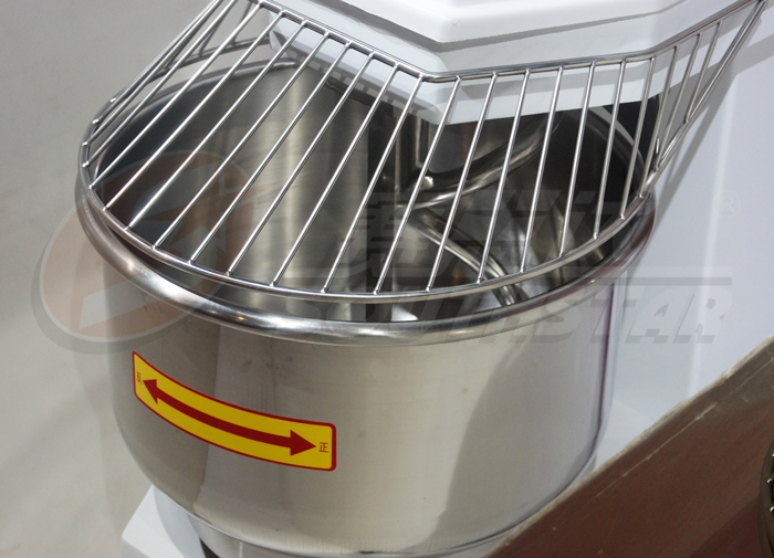 全自動雙動雙速50公斤和面機 NFJ-50 側面 廣州賽思達公司 廠家直銷 全自動雙動雙速50公斤和面機 NFJ-50 側面 廣州賽思達公司 廠家直銷