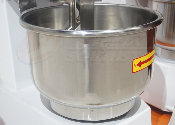 全自動雙動雙速50公斤和面機 NFJ-50 攪拌桶 廣州賽思達公司 廠家直銷 全自動雙動雙速50公斤和面機 NFJ-50 攪拌桶 廣州賽思達公司 廠家直銷