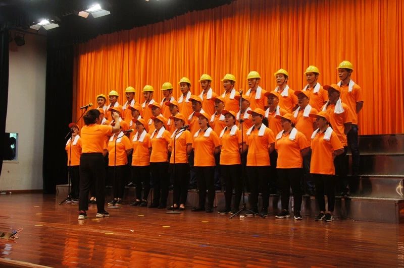 賽思達參加鐘落潭鎮(zhèn)“奮進新時代 頌歌獻給黨”合唱比賽 賽思達參加鐘落潭鎮(zhèn)“奮進新時代 頌歌獻給黨”合唱比賽