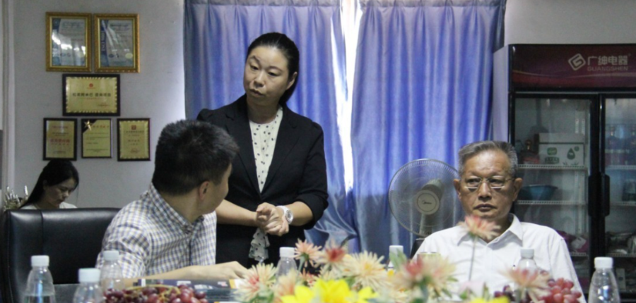 【賽思達烤箱】董事長參加《打造行業“1+1>2”聚合效應》會議 【賽思達烤箱】董事長參加《打造行業“1+1>2”聚合效應》會議