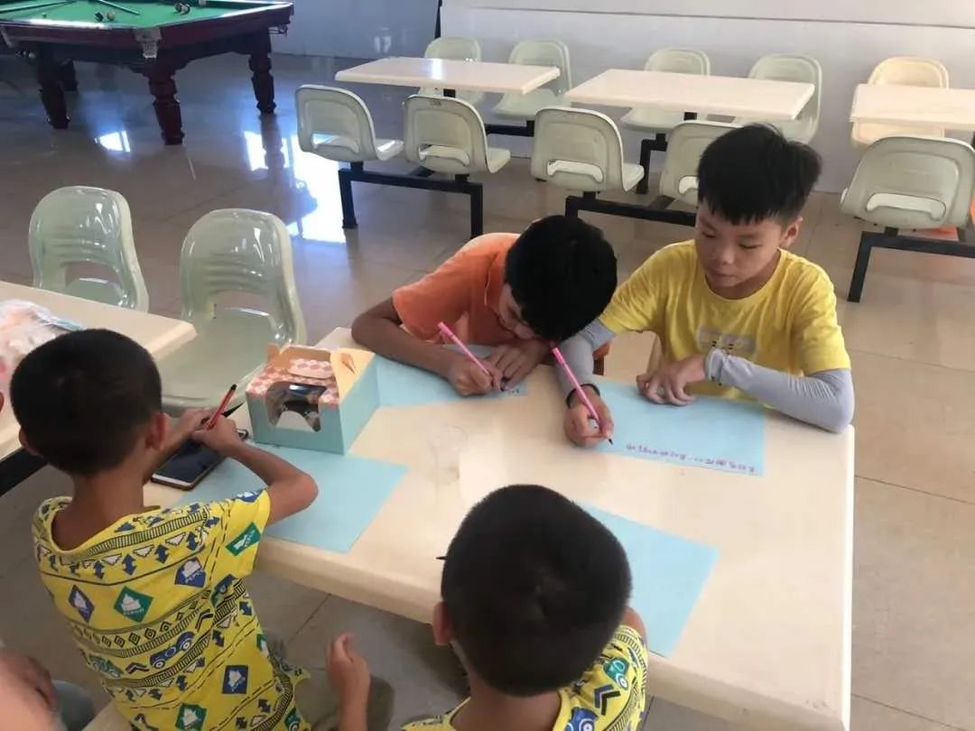 成長的喜悅,我們共同分享 成長的喜悅,我們共同分享