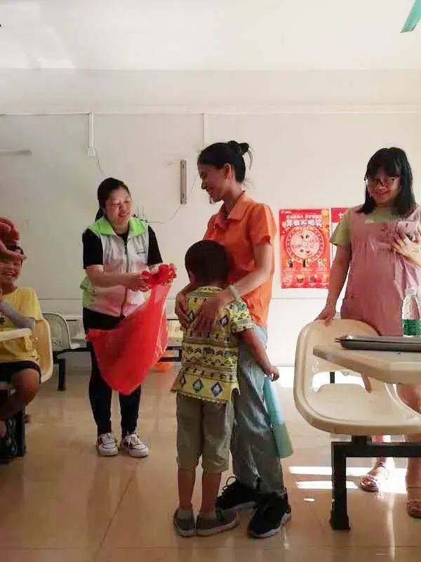 成長的喜悅,我們共同分享 成長的喜悅,我們共同分享